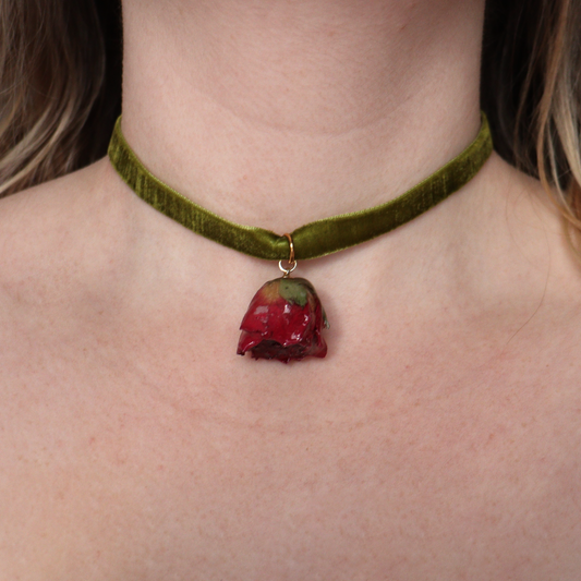 Enchanted Rose Choker